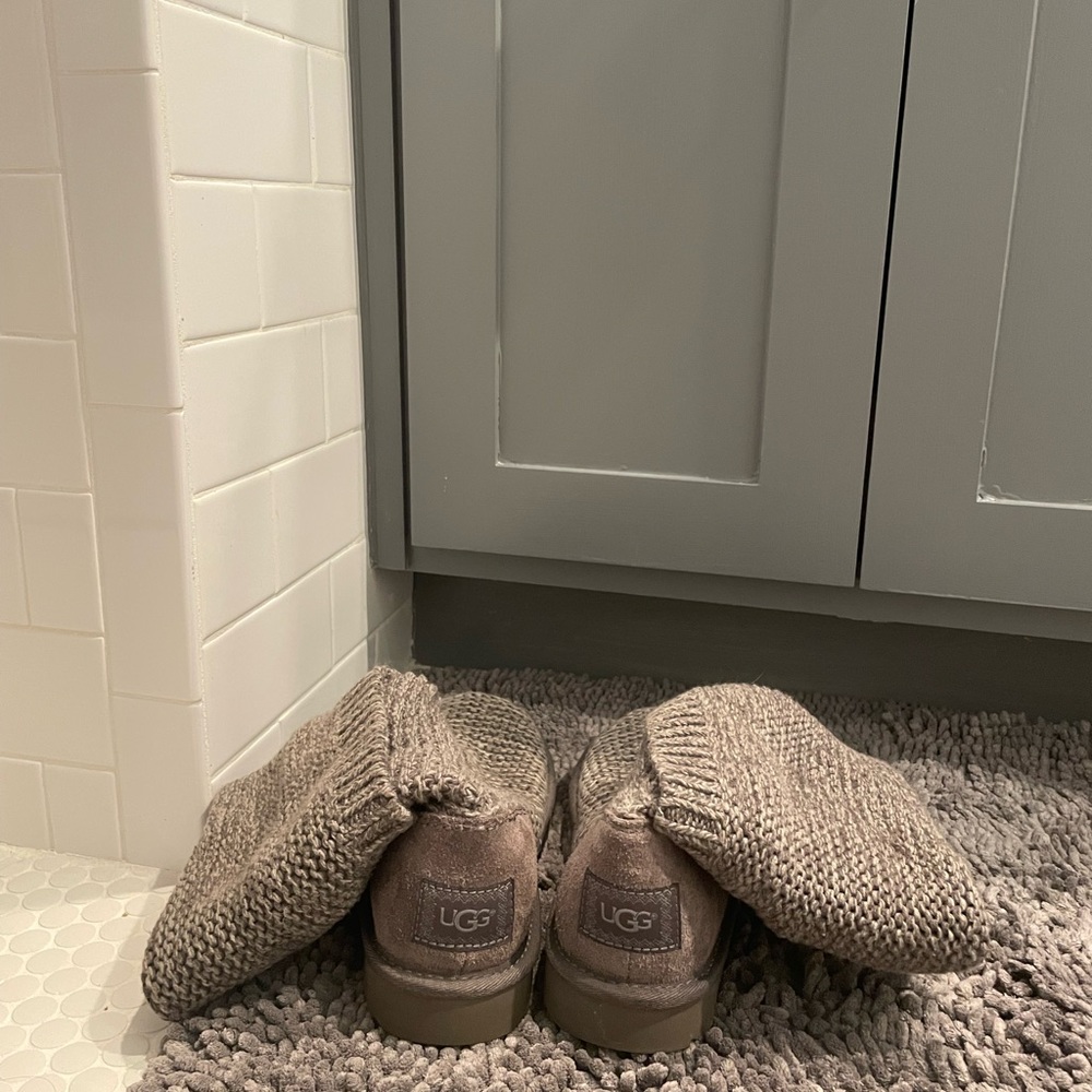 UGG boots! - Picture 2 of 3
